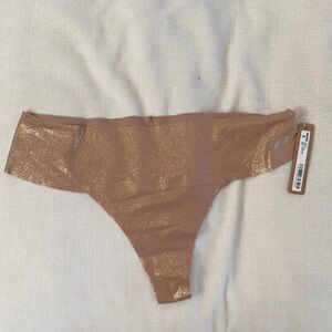 Skims Free Cut Dipped Thong NWT